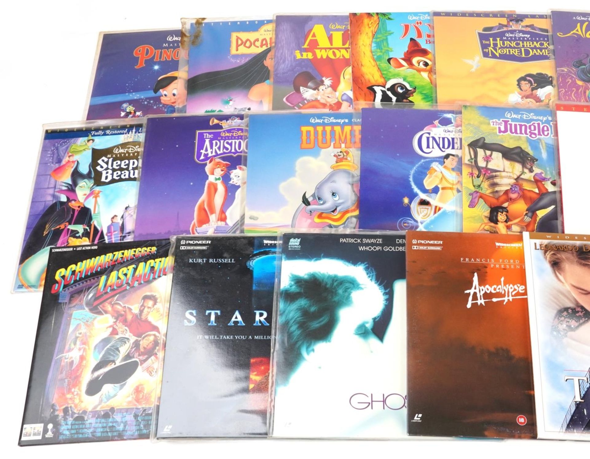 Collection of laser discs, some Disney including Alice in Wonderland, Titanic, Madonna, Star Gate, - Bild 2 aus 3