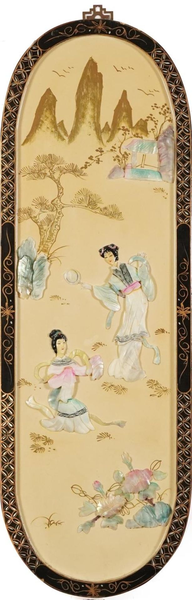 Pair of Chinese black lacquered and mother of pearl wall plaques decorated in low relief with - Bild 3 aus 9
