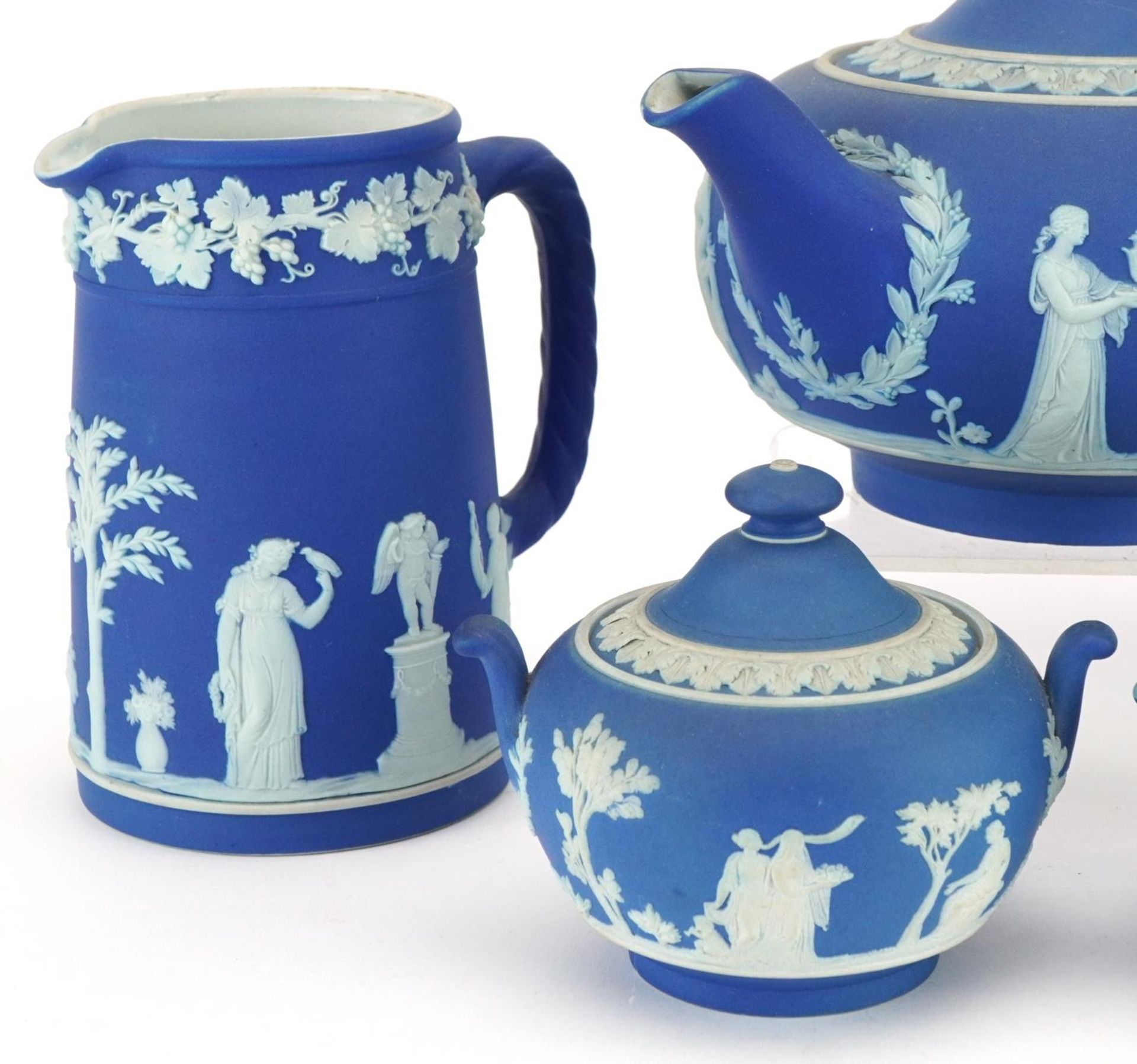 Wedgwood blue and white Jasperware decorated with classical Grecian females and Putti including - Bild 2 aus 5