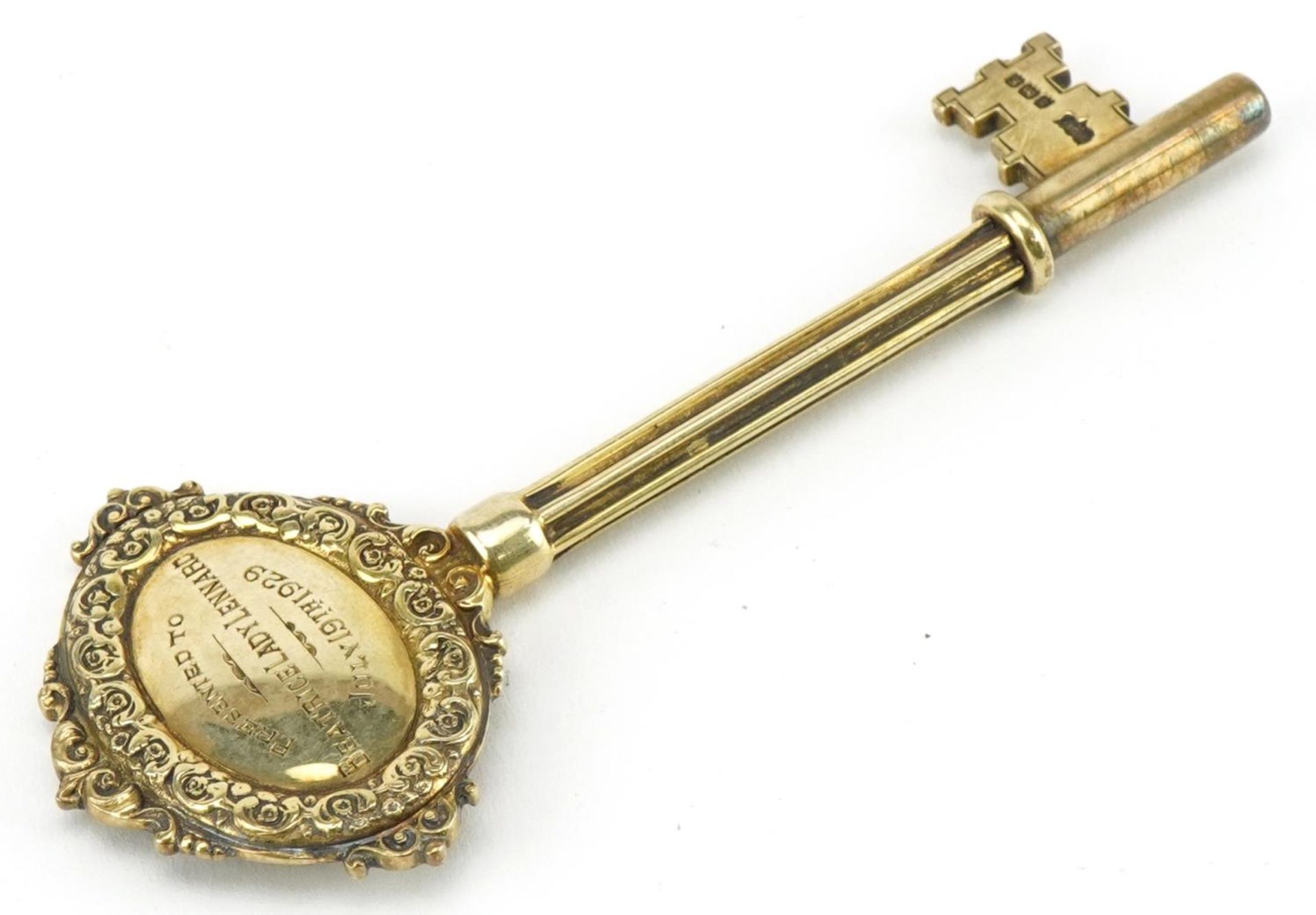 Mappin & Webb, George V silver gilt key Presented to Beatrice Lady Lennard July 19th 1929, New - Bild 3 aus 5