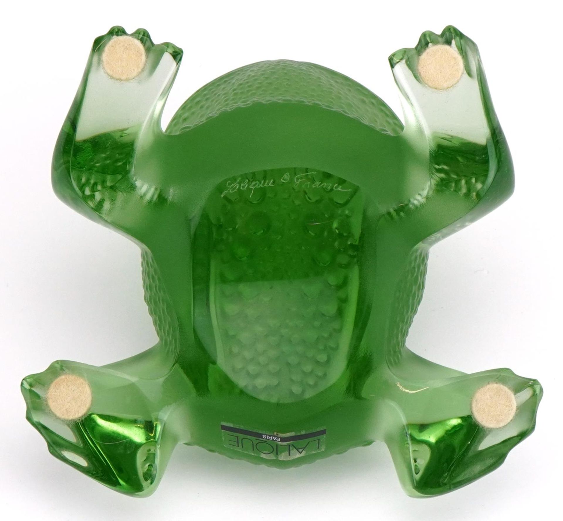 Lalique, French frosted green glass Gregory toad paperweight with label, etched Lalique France, 10. - Bild 3 aus 5