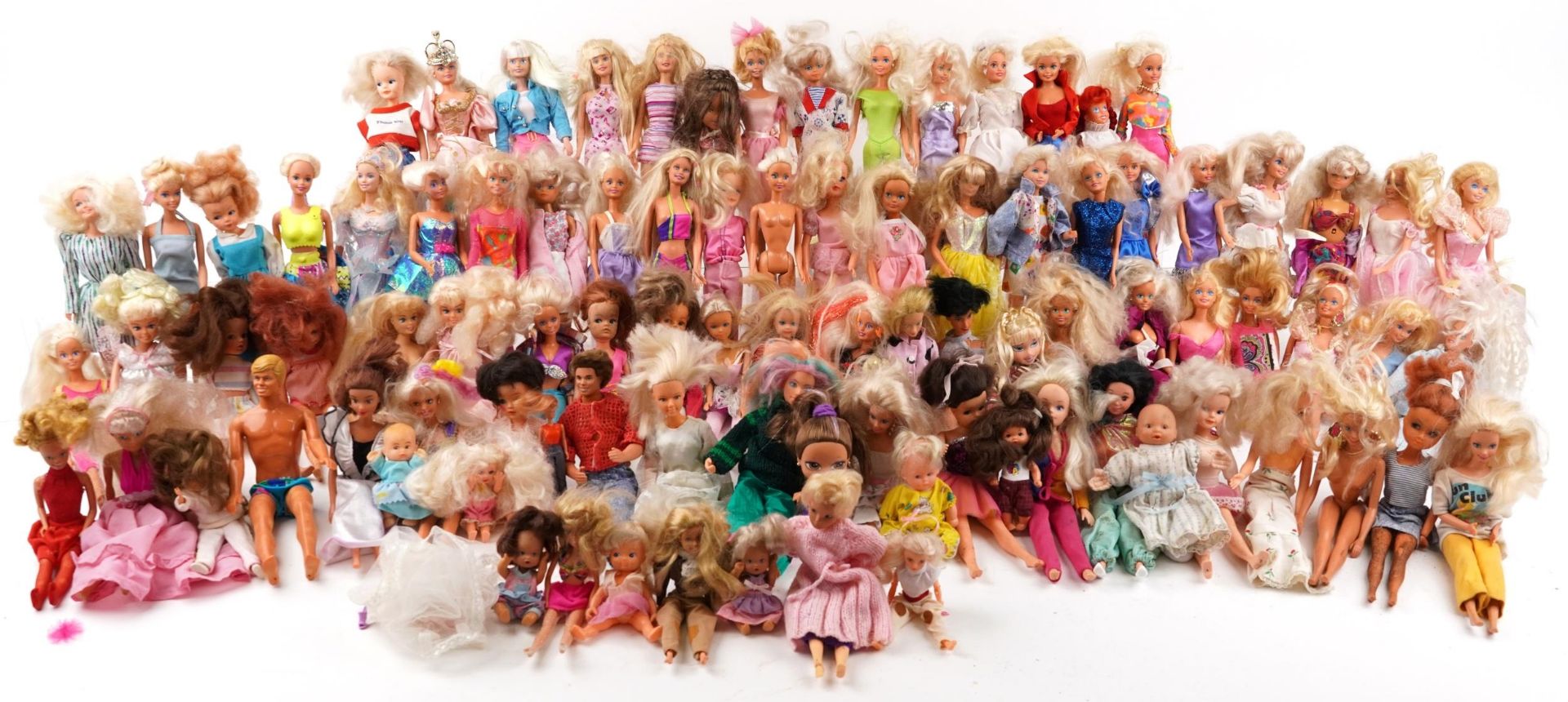 Extensive collection of vintage and later dolls and action figures, predominantly Sindy, Barbie
