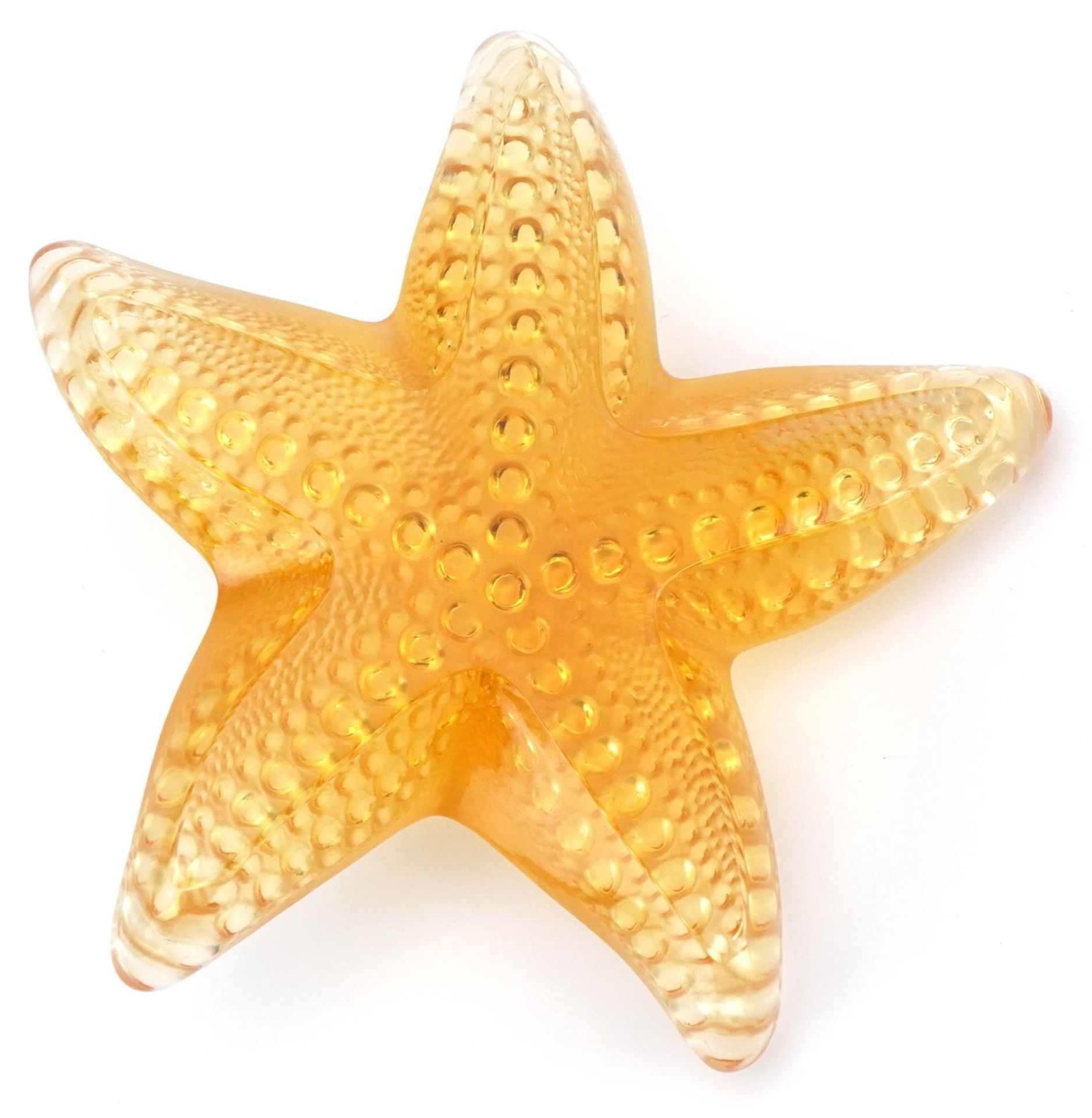 Lalique, French frosted and clear amber glass starfish paperweight etched Lalique France, 10.5cm - Image 3 of 4
