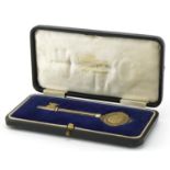 Mappin & Webb, George V silver gilt key Presented to Beatrice Lady Lennard July 19th 1929, New