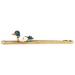 15ct gold enamel and pearl duck bar brooch housed in a Goldsmiths & Silversmiths Company London