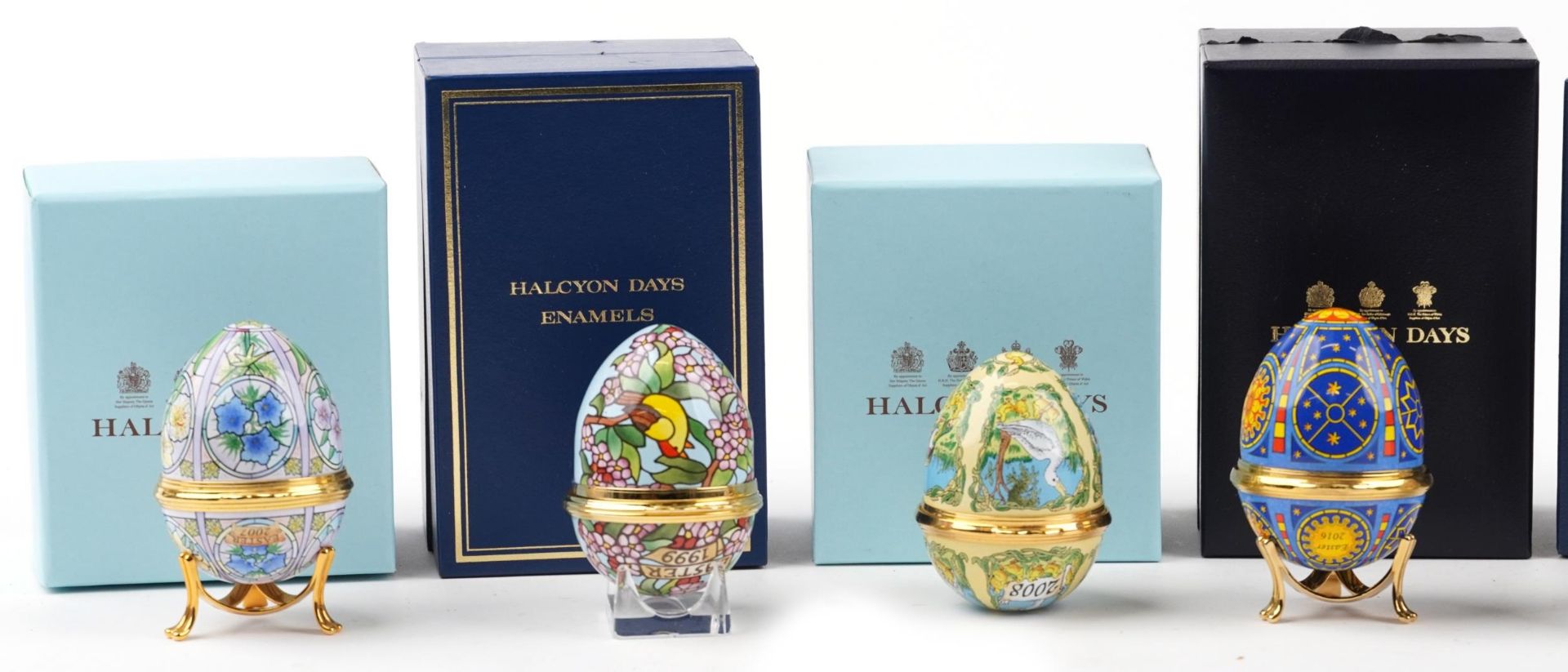 Seven Halcyon Days enamel Easter egg trinket boxes including 2016 Annual Easter Egg Inspired by - Bild 2 aus 5