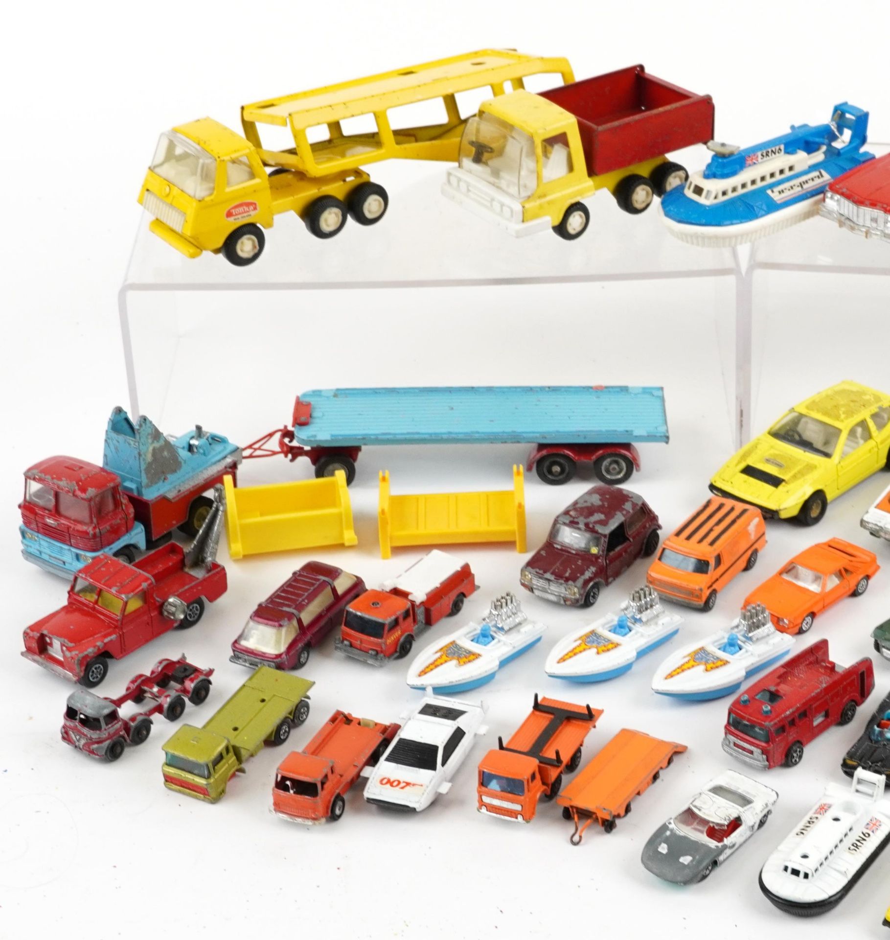 Vintage and later diecast vehicles including Corgi, Matchbox Superkings and Dinky Toys : For further - Bild 2 aus 3
