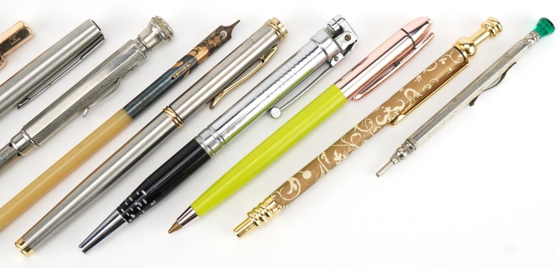 Vintage and later pens and pencils including Balita with lighter and rolled gold propelling pencil : - Image 3 of 5