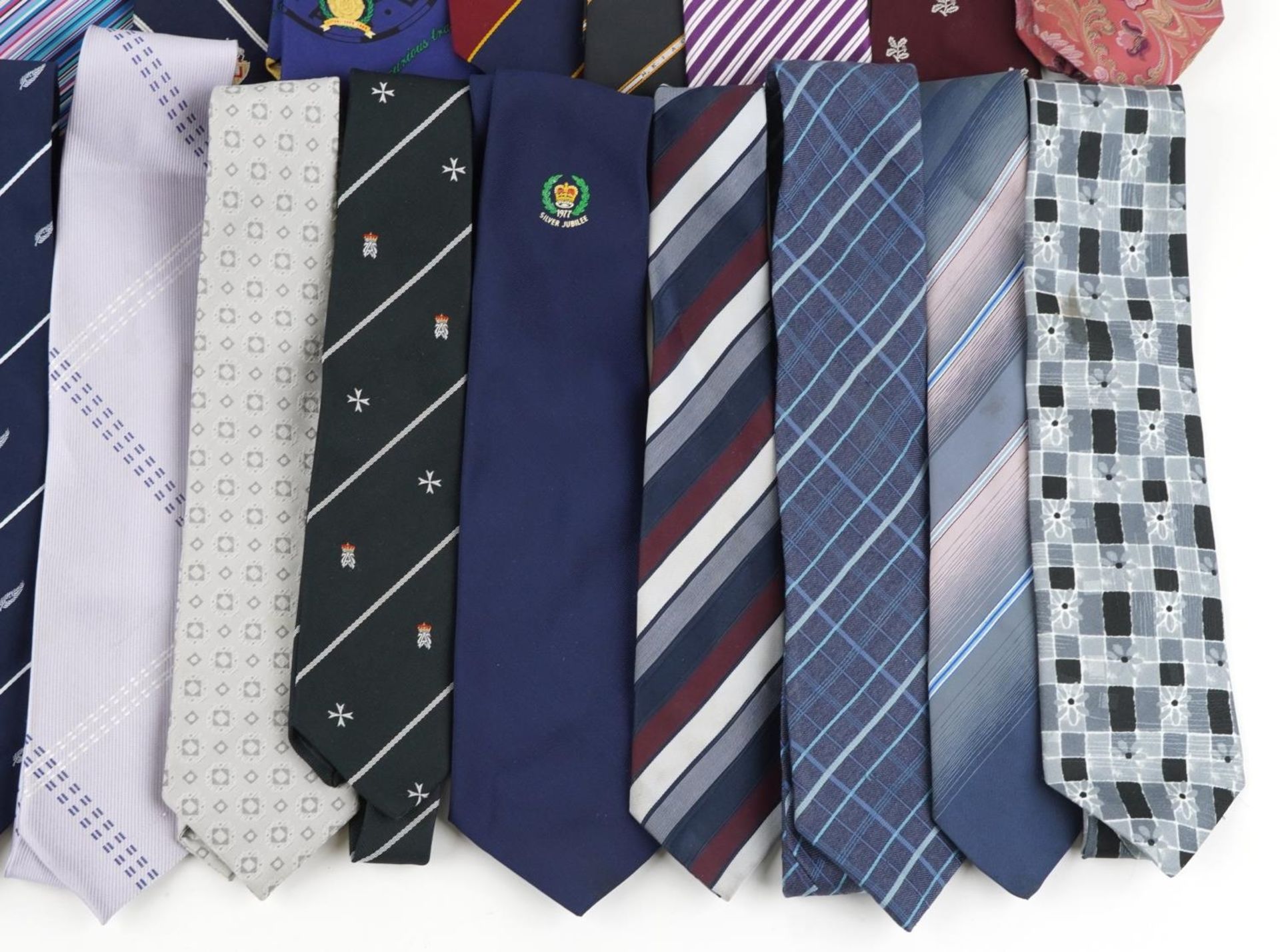 Large quantity of gentlemen's silk ties including military and cricket examples : For further - Image 5 of 7