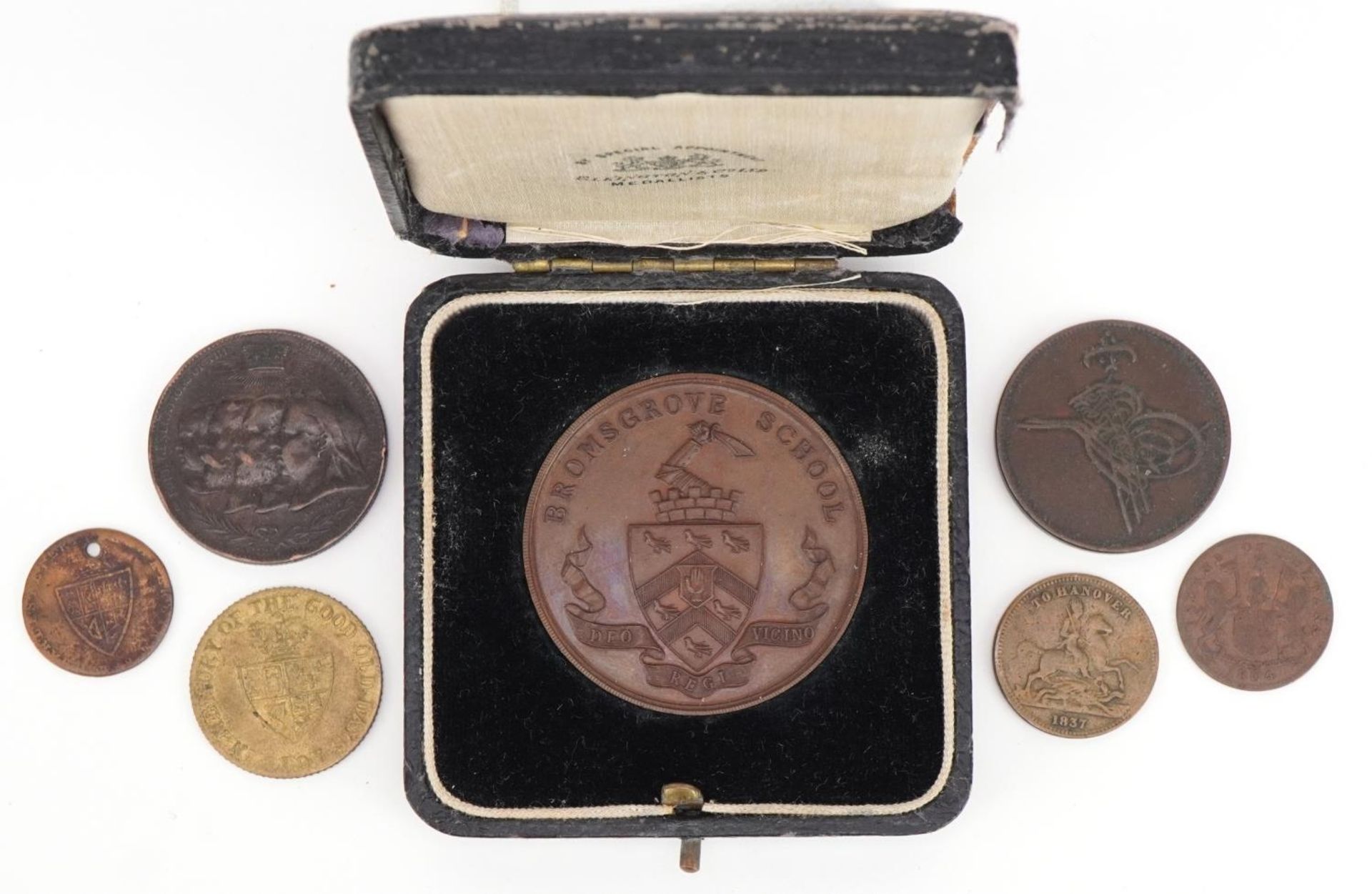 Antique and later coins and medallions including an example commemorating Four Generations of the - Bild 2 aus 4