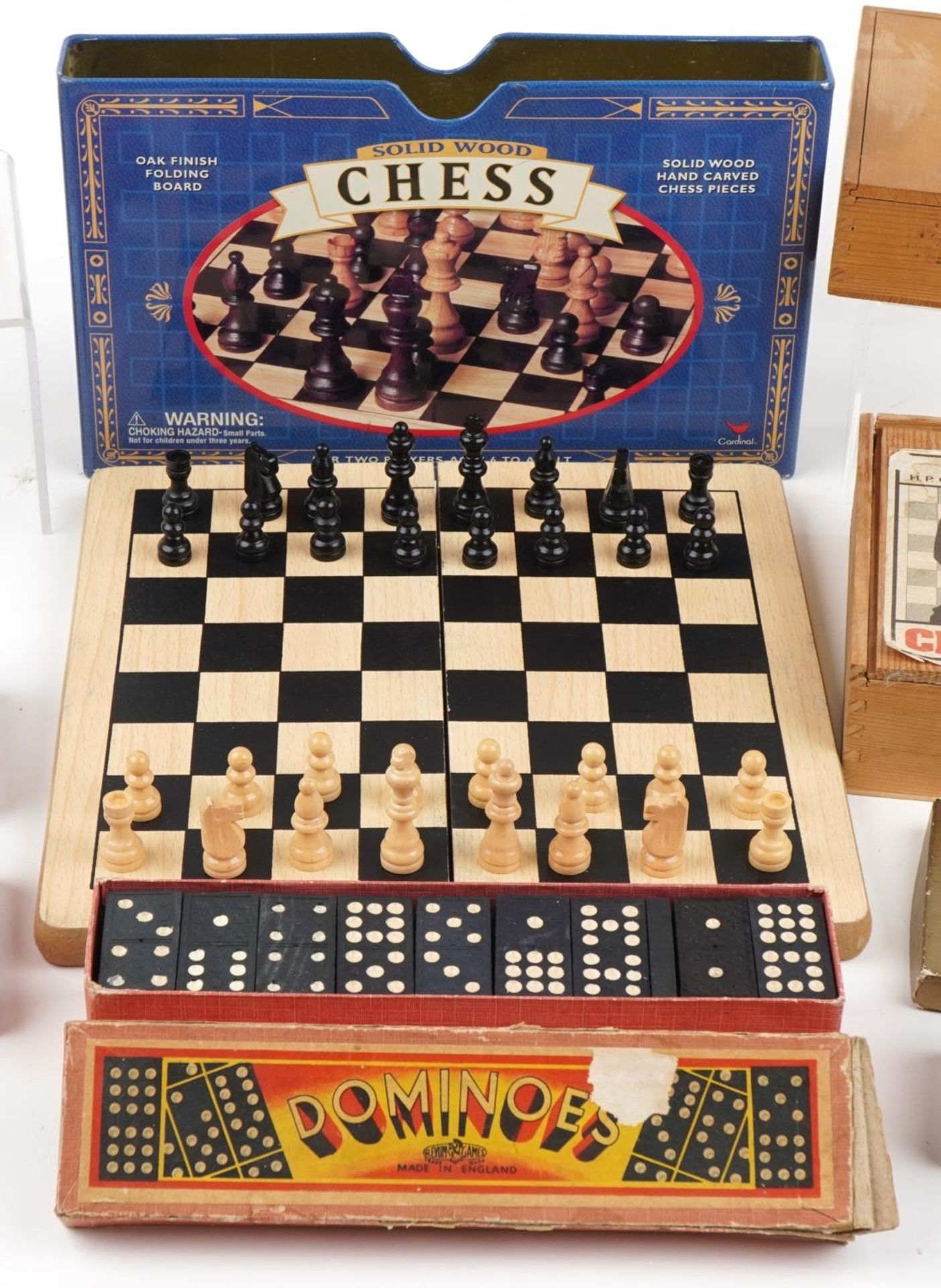 Vintage and later games including boxwood and ebonised Staunton pattern chess set : For further - Image 3 of 5
