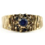 9ct gold sapphire and clear stone flower head ring with naturalistic shoulders, size N/O, 3.0g : For
