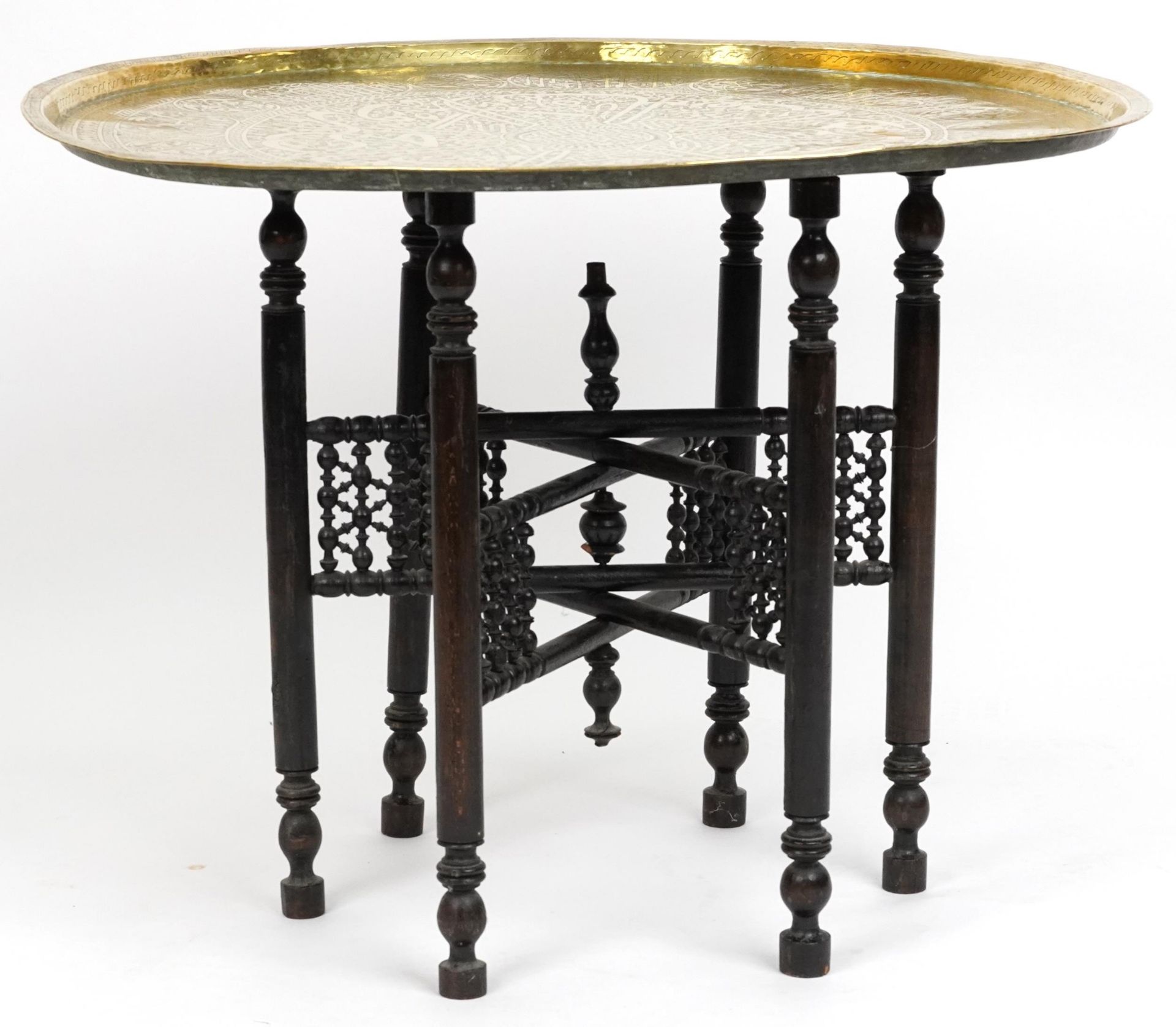 Islamic brass tray top tea table profusely engraved with panels of calligraphy on Moorish style - Bild 3 aus 3
