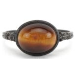 Antique style silver cabochon tiger's eye ring with pierced shoulders, size N, 2.3g : For further