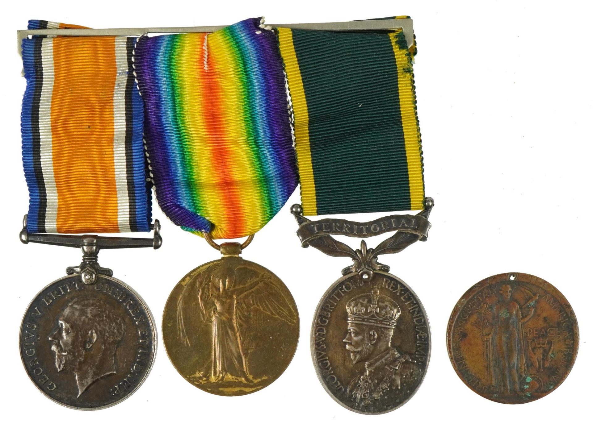 British military World War I three medal group and a peace medallion, the medals comprising World - Bild 2 aus 9