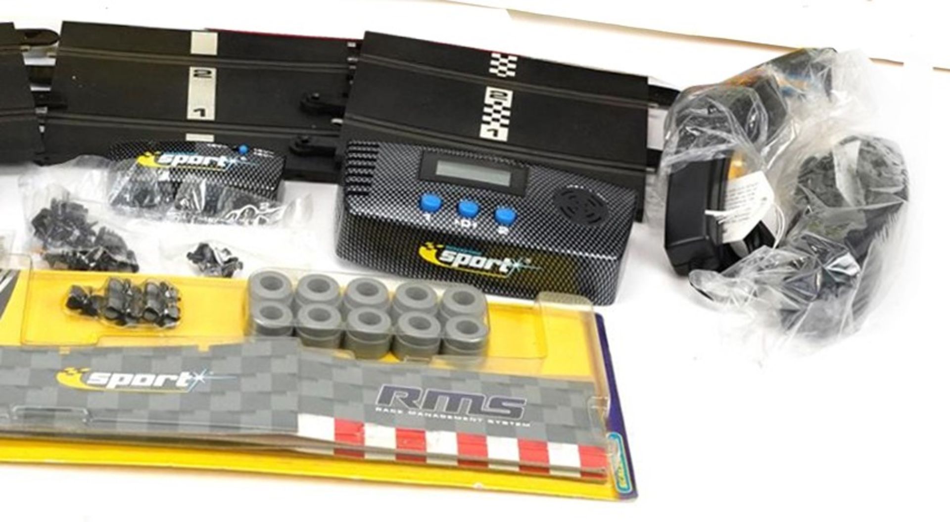 Scalextric Model Racing including Beetle Cup with box and various cars with boxes : For further - Bild 5 aus 5