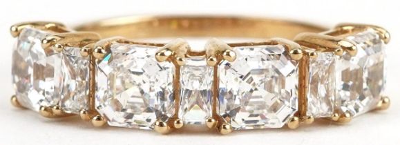 9ct gold clear stone half eternity ring, size Q, 3.4g : For further information on this lot please
