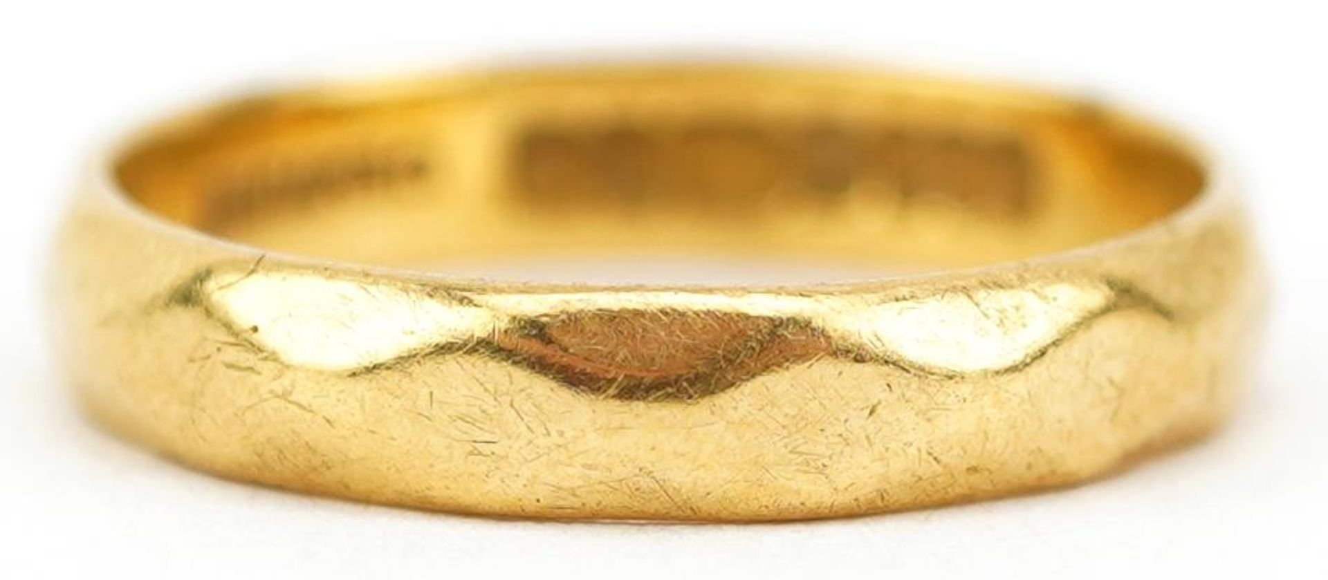 22ct gold wedding band, size K, 3.1g : For further information on this lot please visit - Image 2 of 5