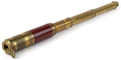 Victorian T Harris & Son of London Day or Night three draw brass telescope, 28cm in length when