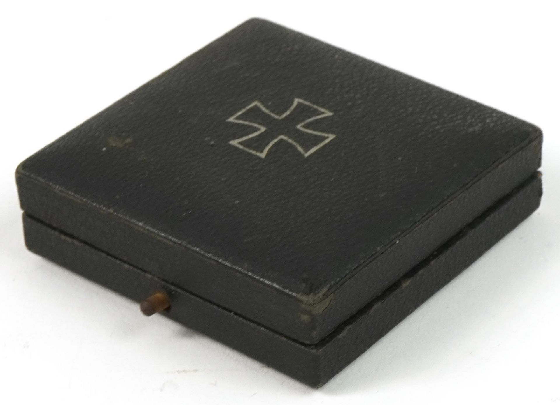German military interest Iron Cross housed in a Paul Meybauer Berlin fitted case : For further - Bild 4 aus 4