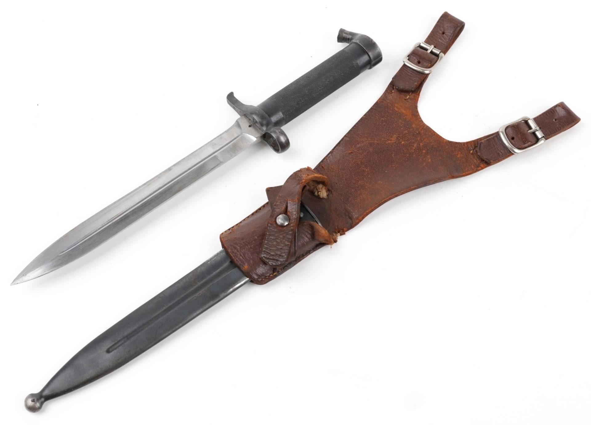 Swedish military interest M1896 Mauser bayonet with leather frog, 35cm in length : For further - Bild 2 aus 5