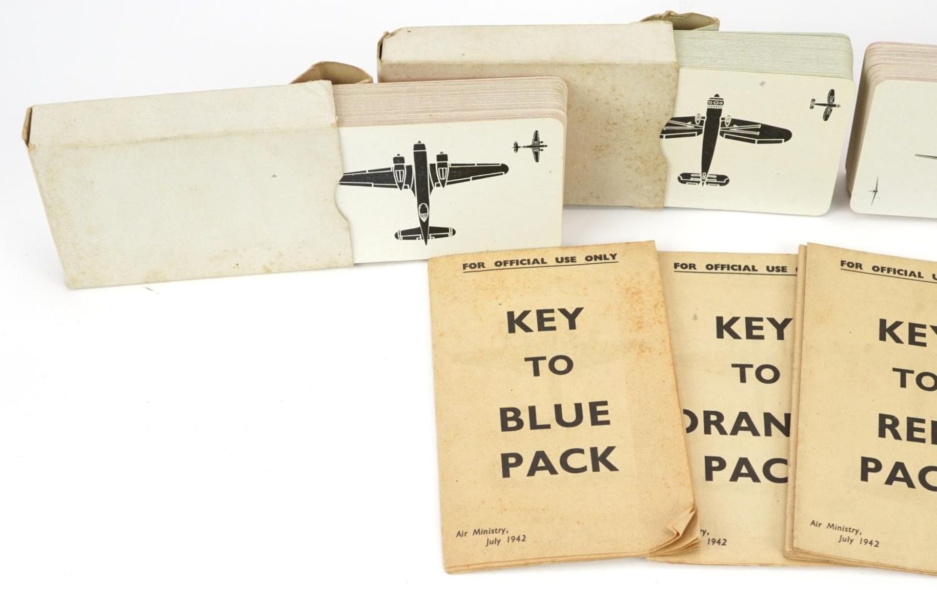 Four packs of military interest playing cards including Key to Blue pack and Key to Green pack : For - Bild 2 aus 4