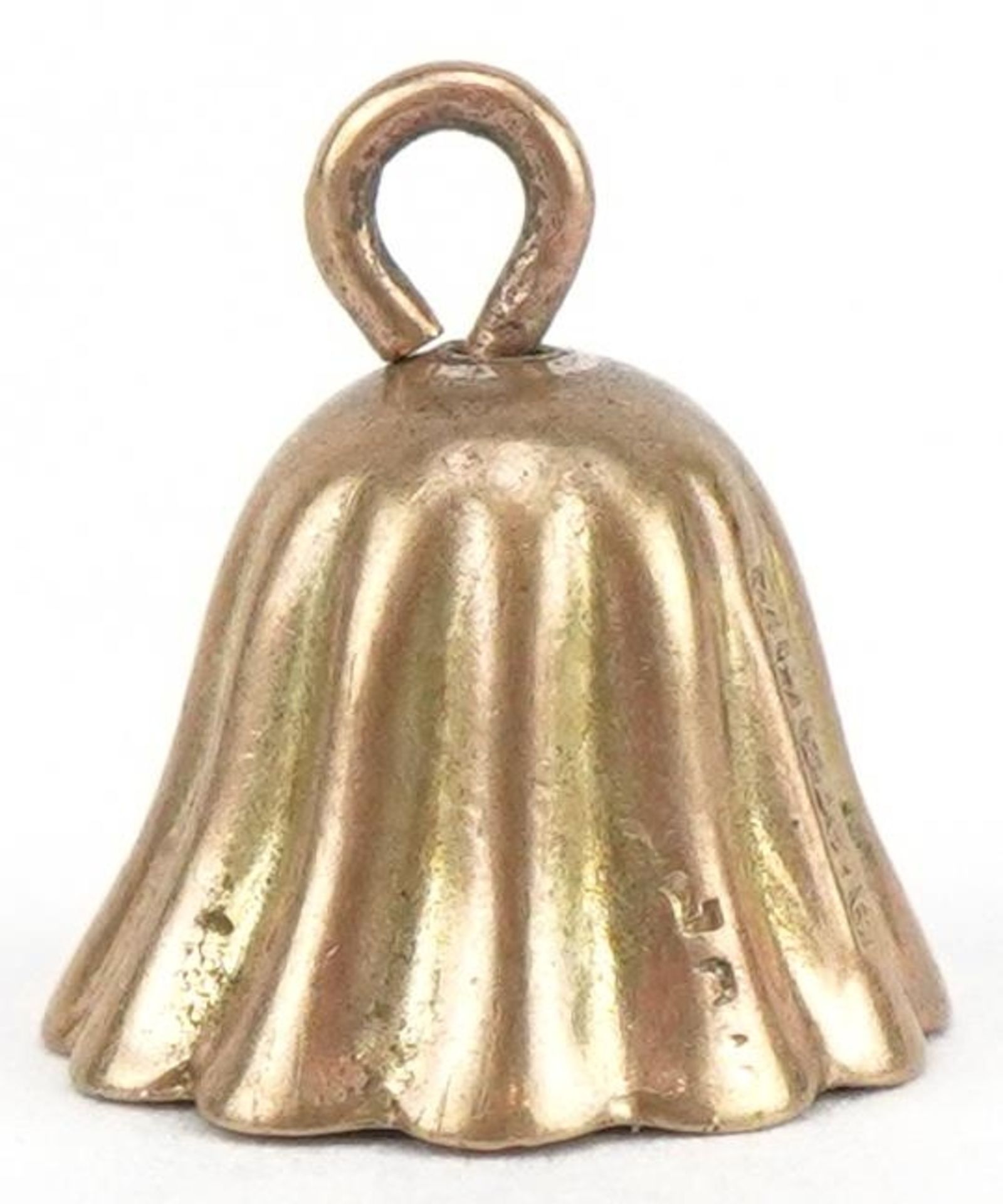 9ct gold bell charm, 9mm high, 0.4g : For further information on this lot please visit - Bild 2 aus 3