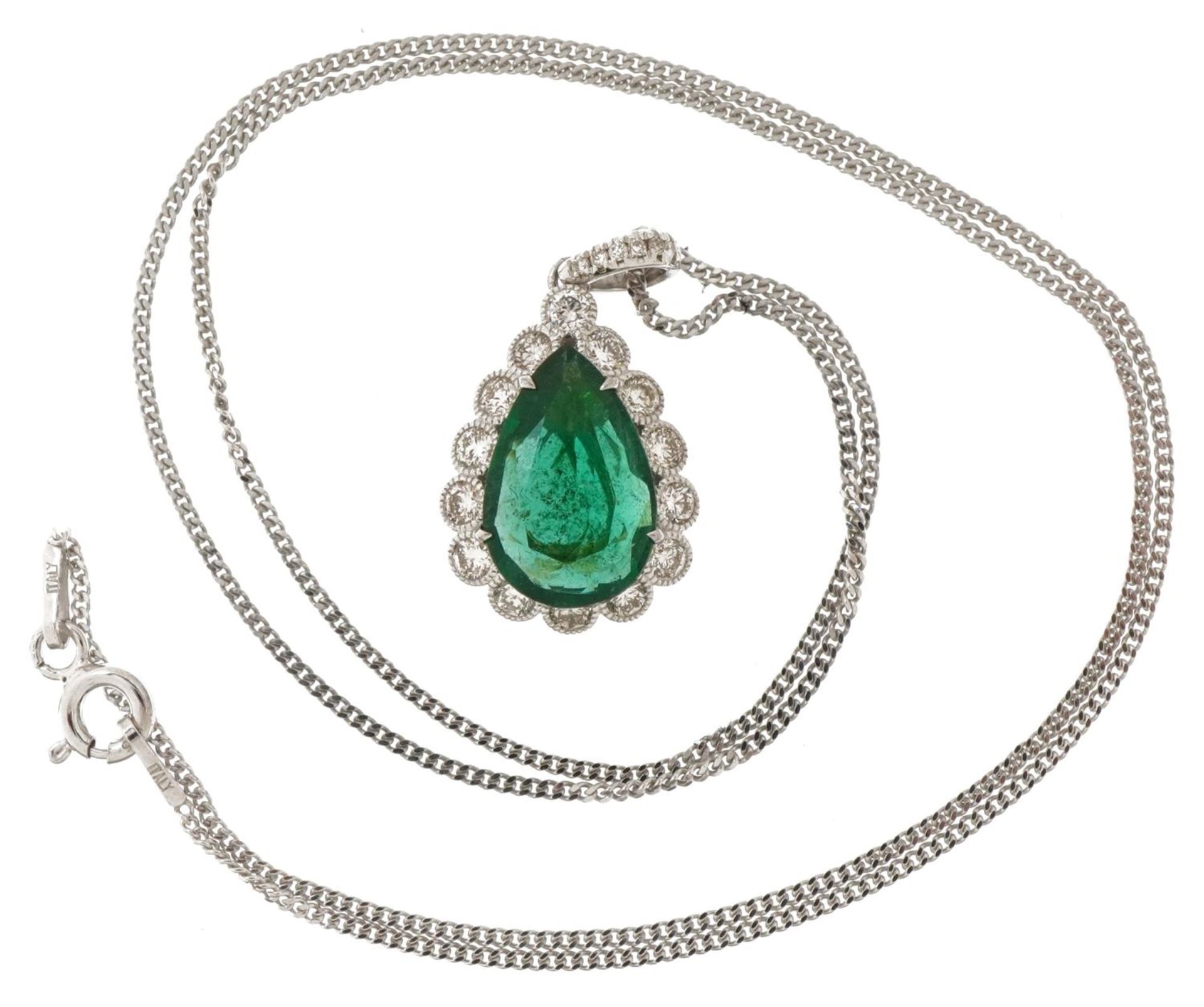 18ct white and yellow gold emerald and diamond teardrop pendant on a silver necklace, the emerald - Bild 2 aus 5