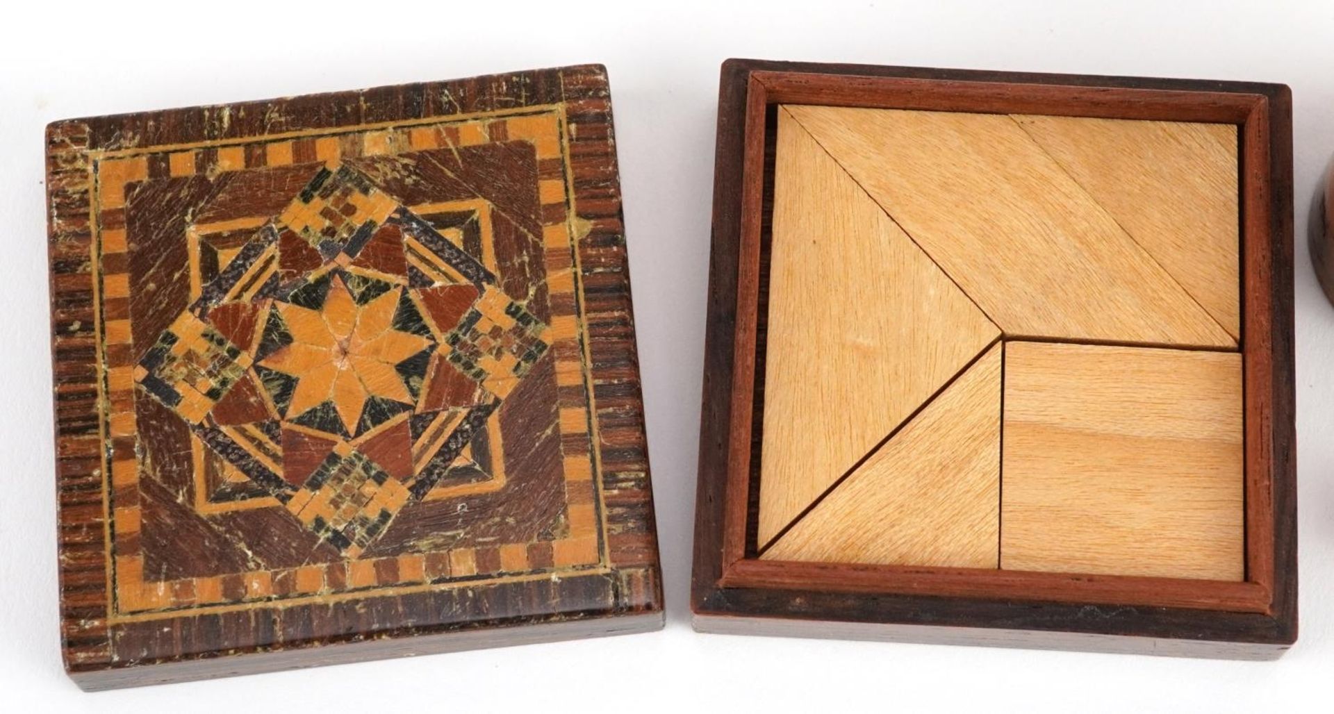 19th century treen including a square Tunbridge Ware puzzle box with tangram pieces, the largest 5. - Bild 2 aus 4