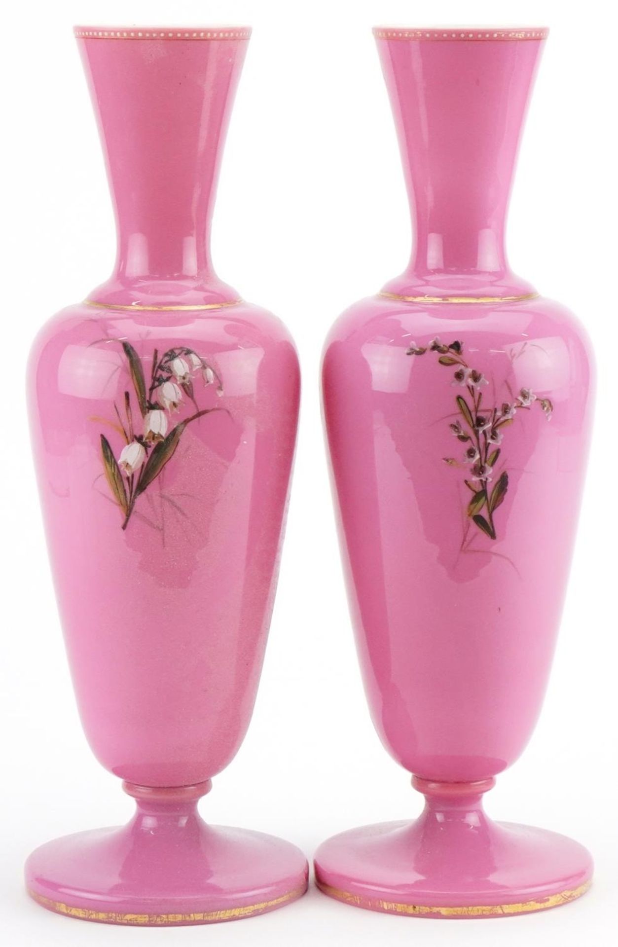 Pair of Victorian aesthetic pink opaline glass vases enamelled with birds amongst flowers, 32cm high - Bild 2 aus 4