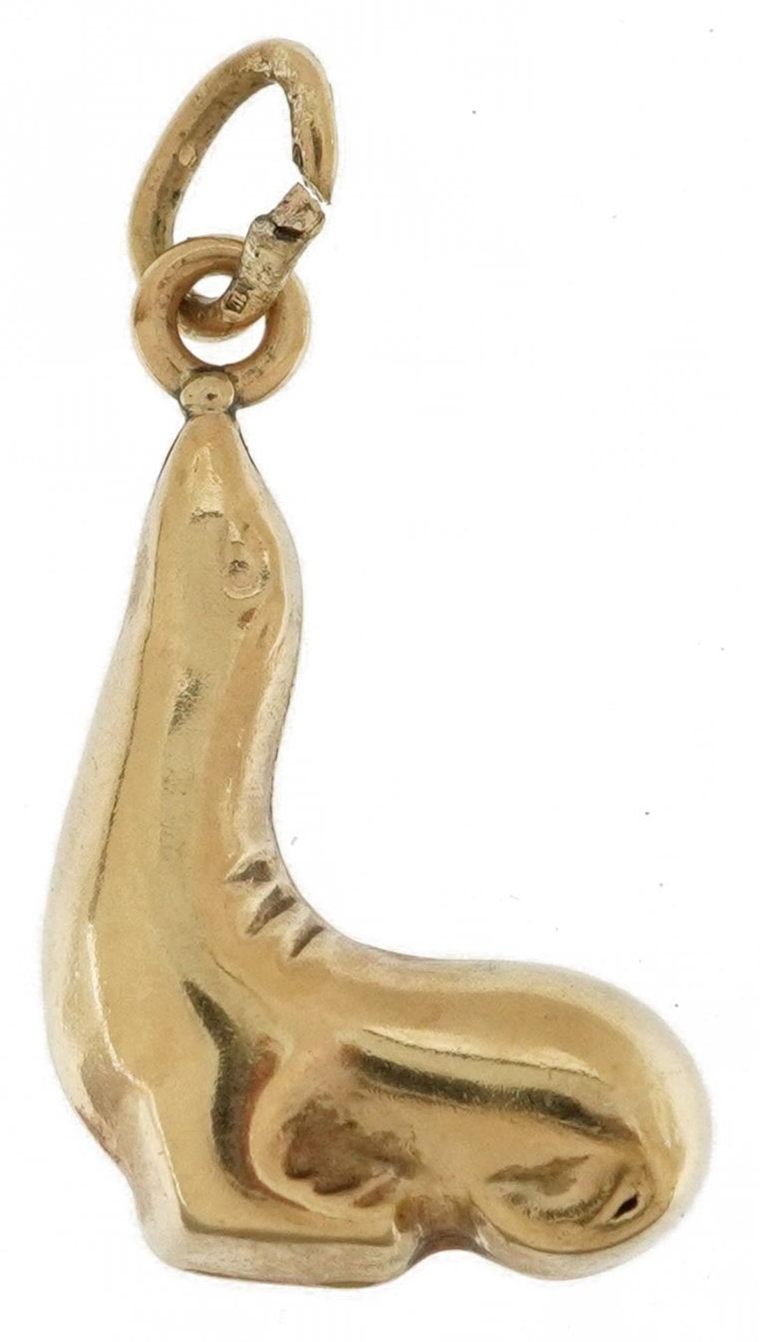 9ct gold seal charm, 1.8cm high, 0.6g : For further information on this lot please visit
