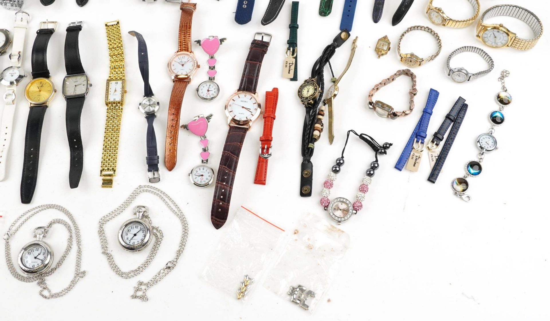 Large collection of costume jewellery and wristwatches including Sekonda, Meibo and Lorus : For - Bild 5 aus 5