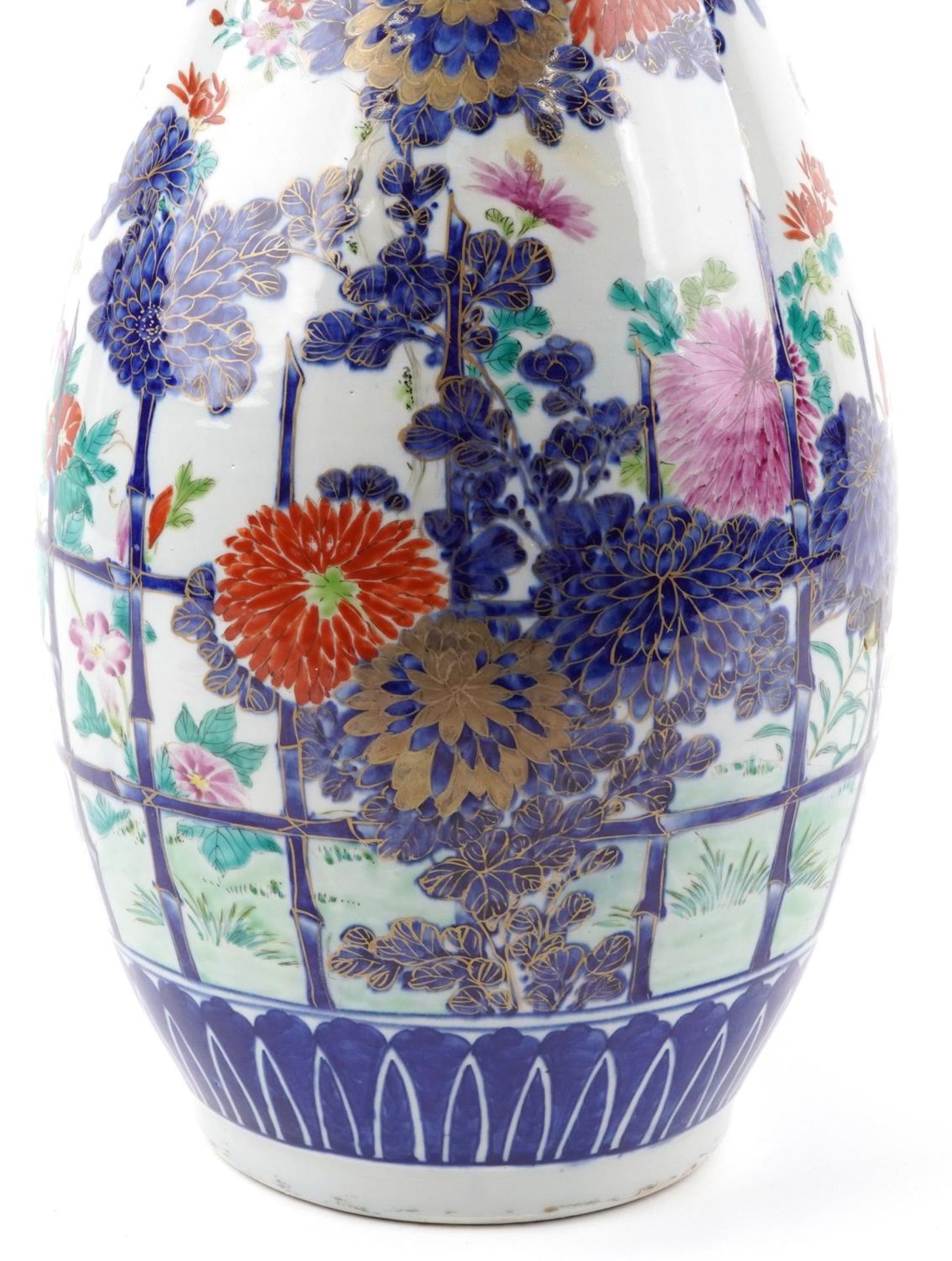 Japanese Arita porcelain vase with frilled rim hand painted with flowers, 55cm high : For further - Image 3 of 10