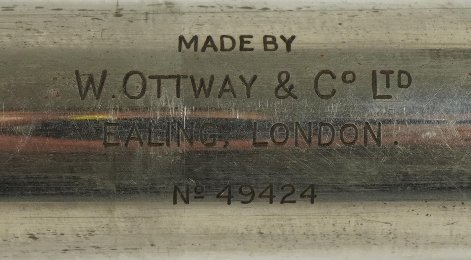 W Ottway & Co of London two draw Orion spotter telescope, 27.5cm in length when closed : For further - Bild 3 aus 3