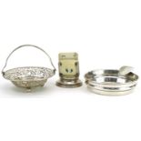Edwardian and later silver objects including sweetmeat dish with swing handle and desk calendar, the