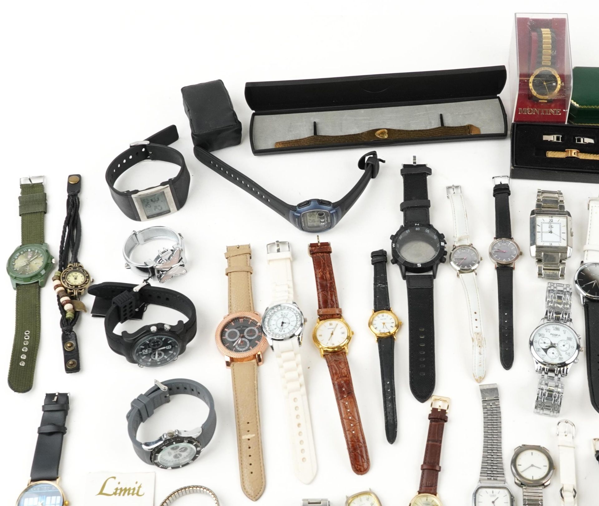Large collection of costume jewellery and wristwatches including Sekonda, Meibo and Lorus : For - Bild 2 aus 5