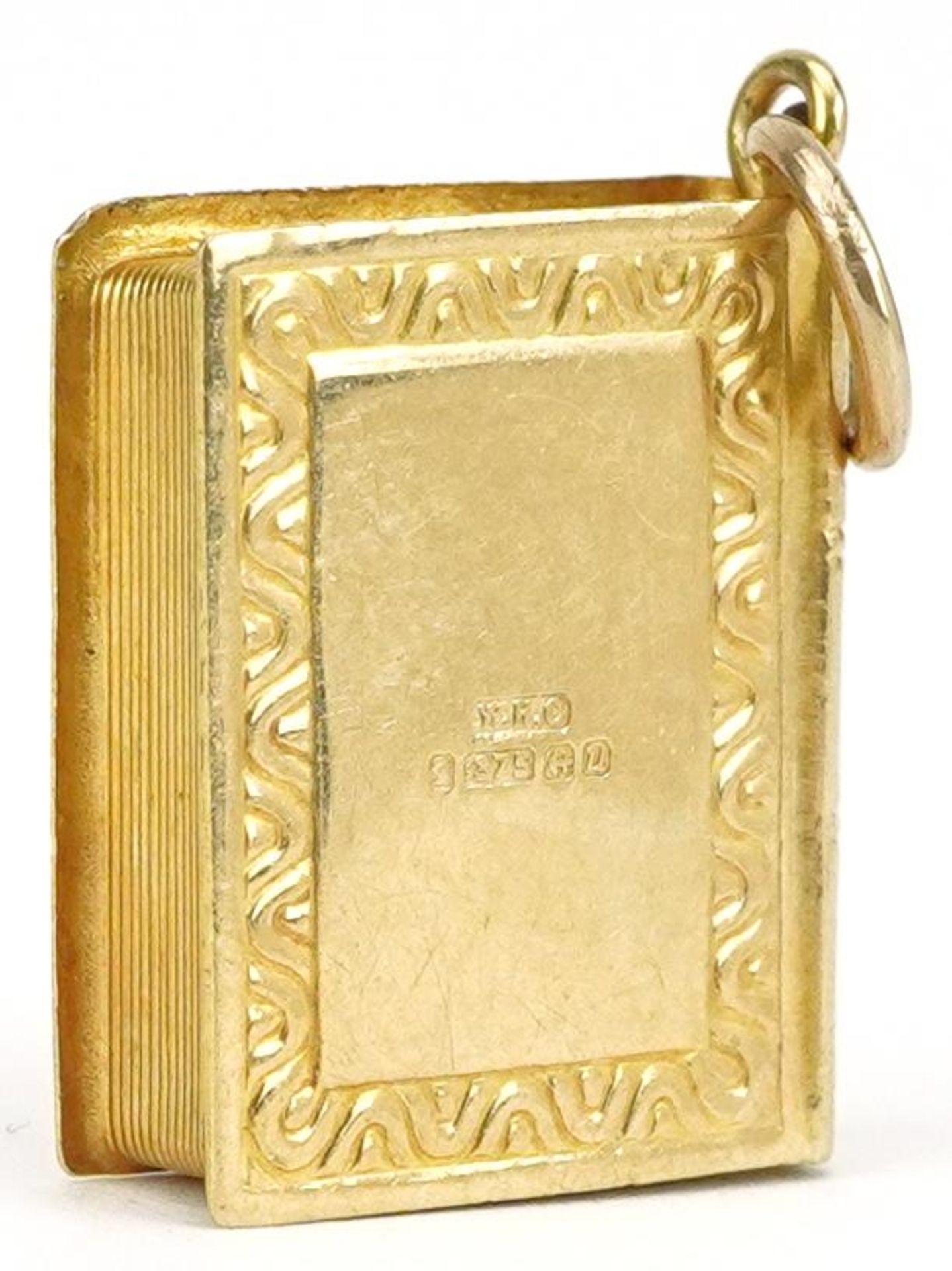 9ct gold Holy Bible charm, 1.5cm high, 1.4g : For further information on this lot please visit - Image 2 of 3