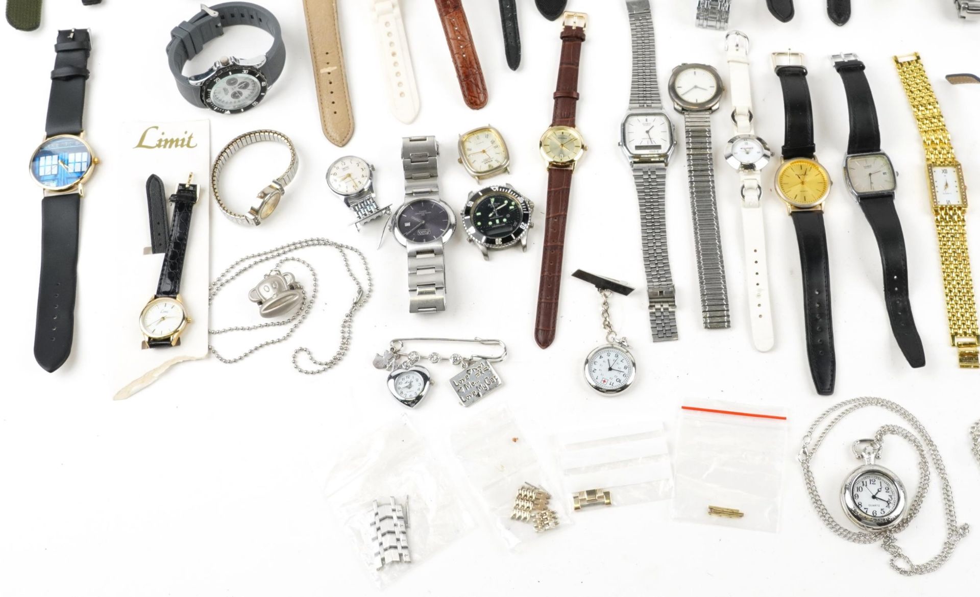 Large collection of costume jewellery and wristwatches including Sekonda, Meibo and Lorus : For - Bild 4 aus 5