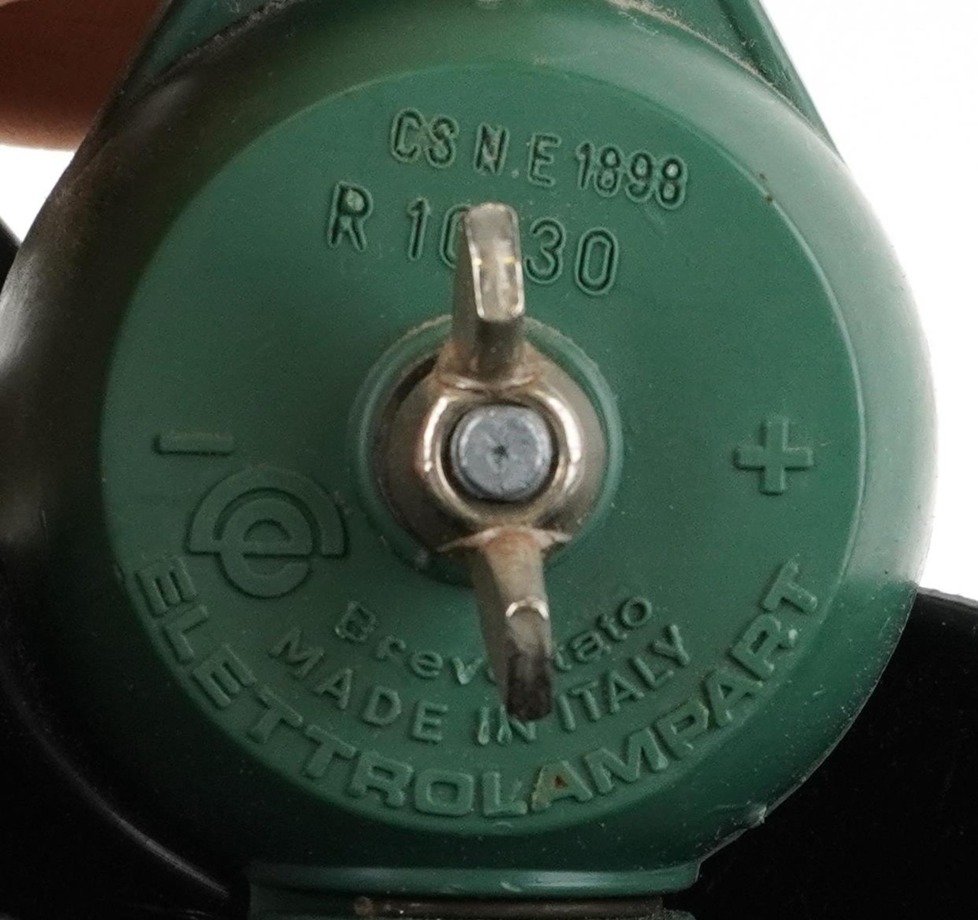 Mid century Plexiglass adjustable hanging light pendant with shade and Rohm label, 34cm in - Bild 4 aus 4