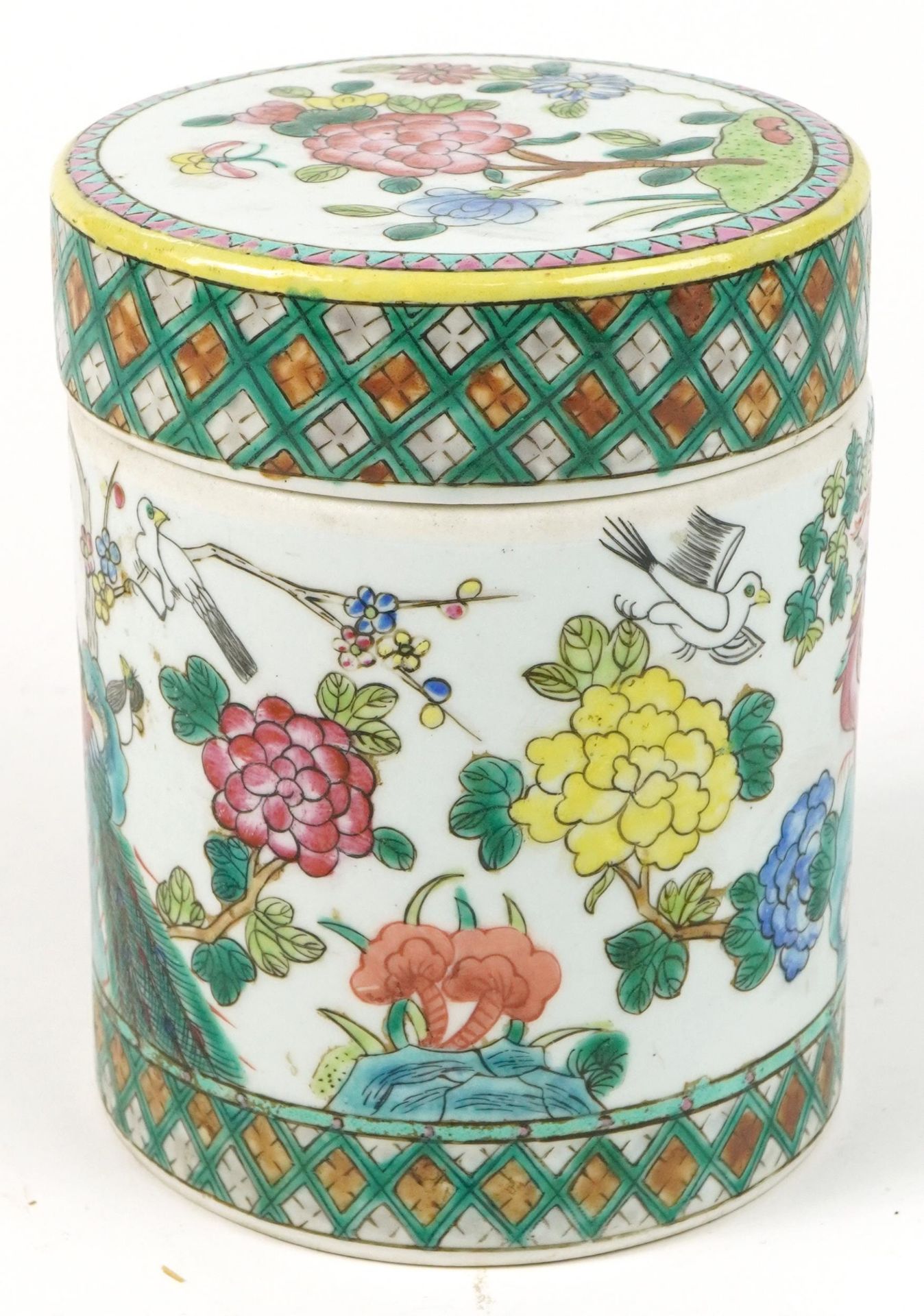 Chinese Canton porcelain cylindrical box and cover hand painted in the famille rose palette with - Bild 5 aus 7