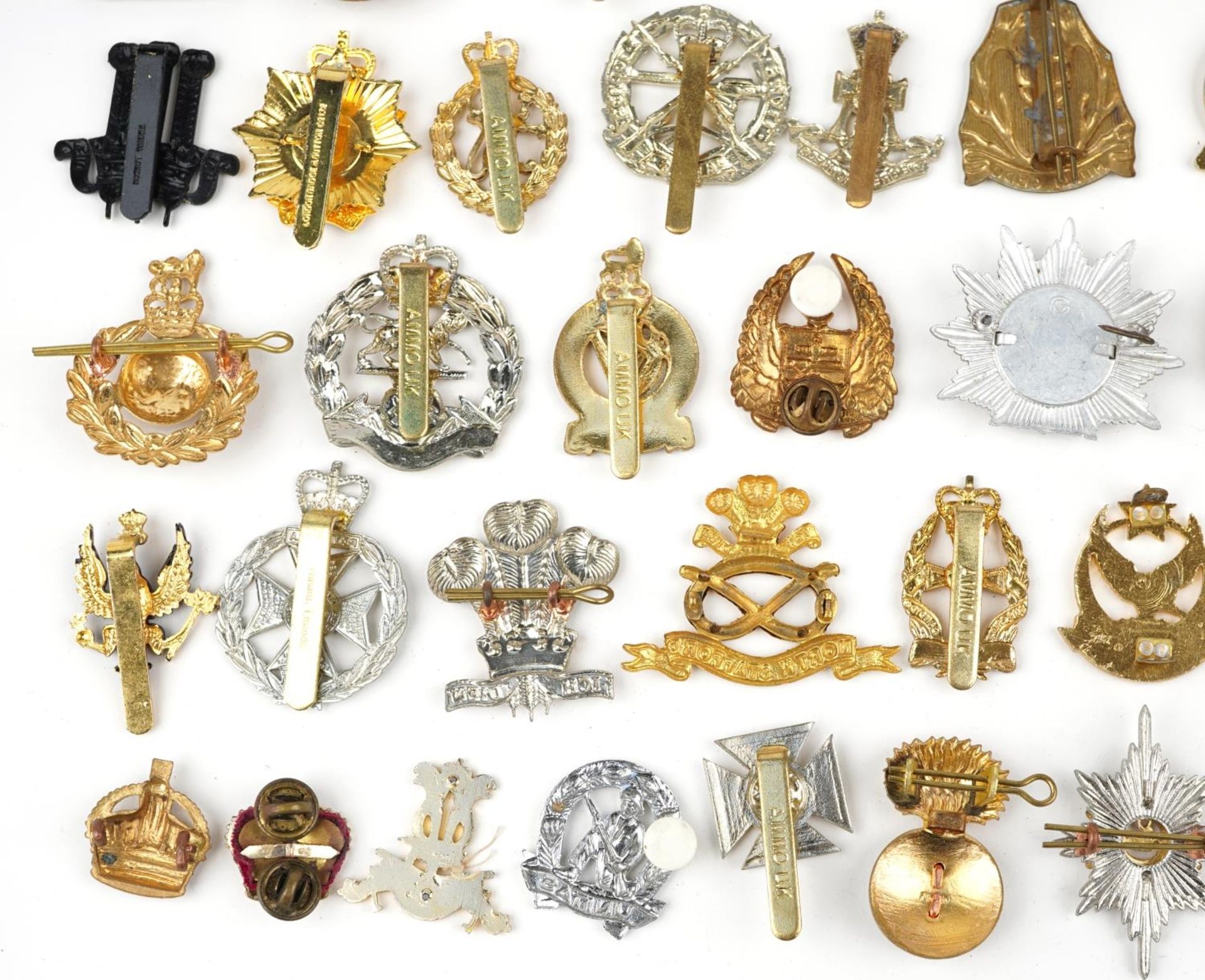 Collection of military interest cap badges, some Staybrite including RAF, Gurkha Transport - Image 9 of 10
