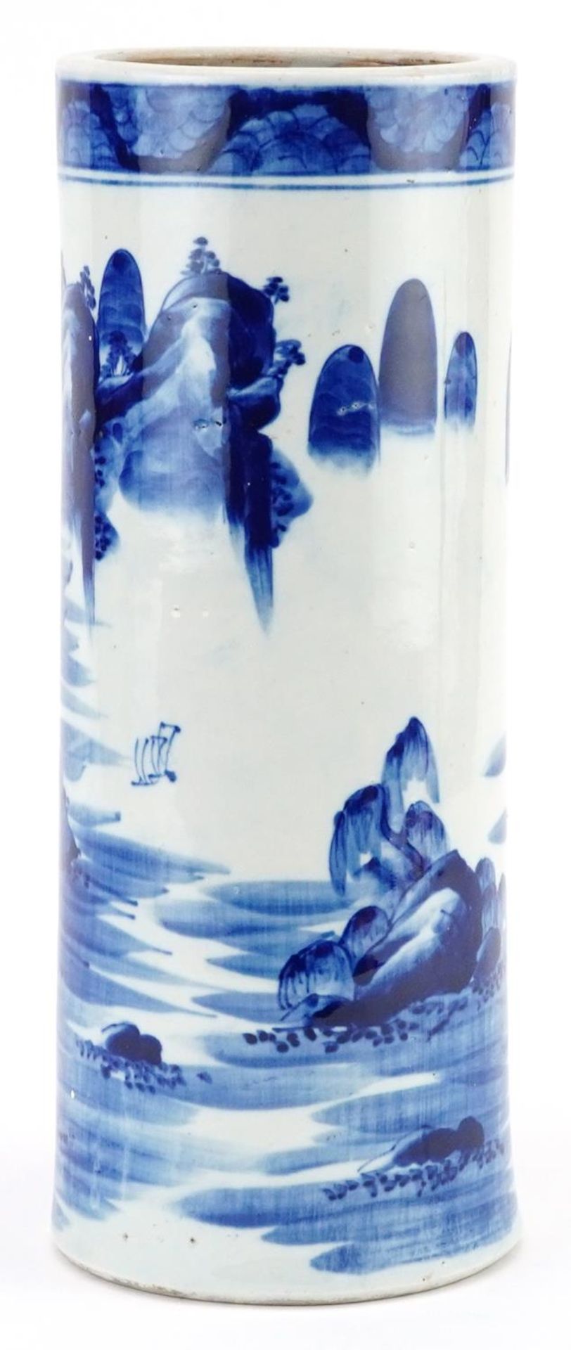 Japanese blue and white porcelain cylindrical vase hand painted with a continuous river landscape, - Bild 4 aus 7