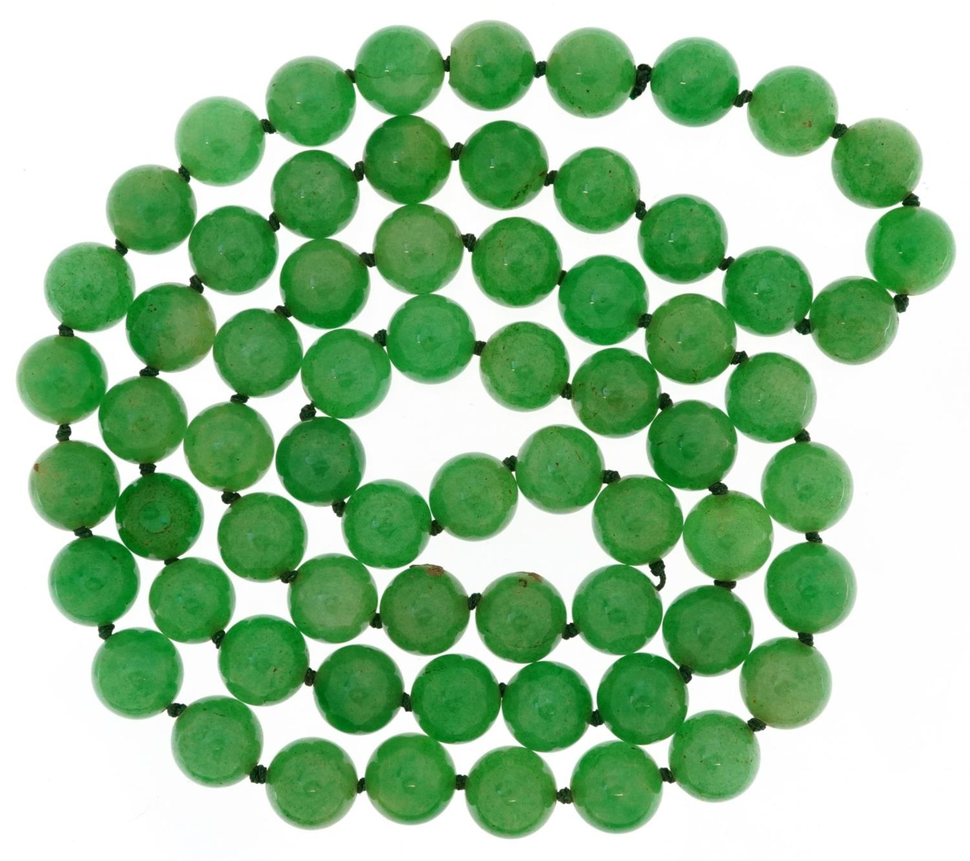 Chinese green jade bead necklace, each bead 12mm in diameter, overall 90cm in length, 159.2g - Image 2 of 2