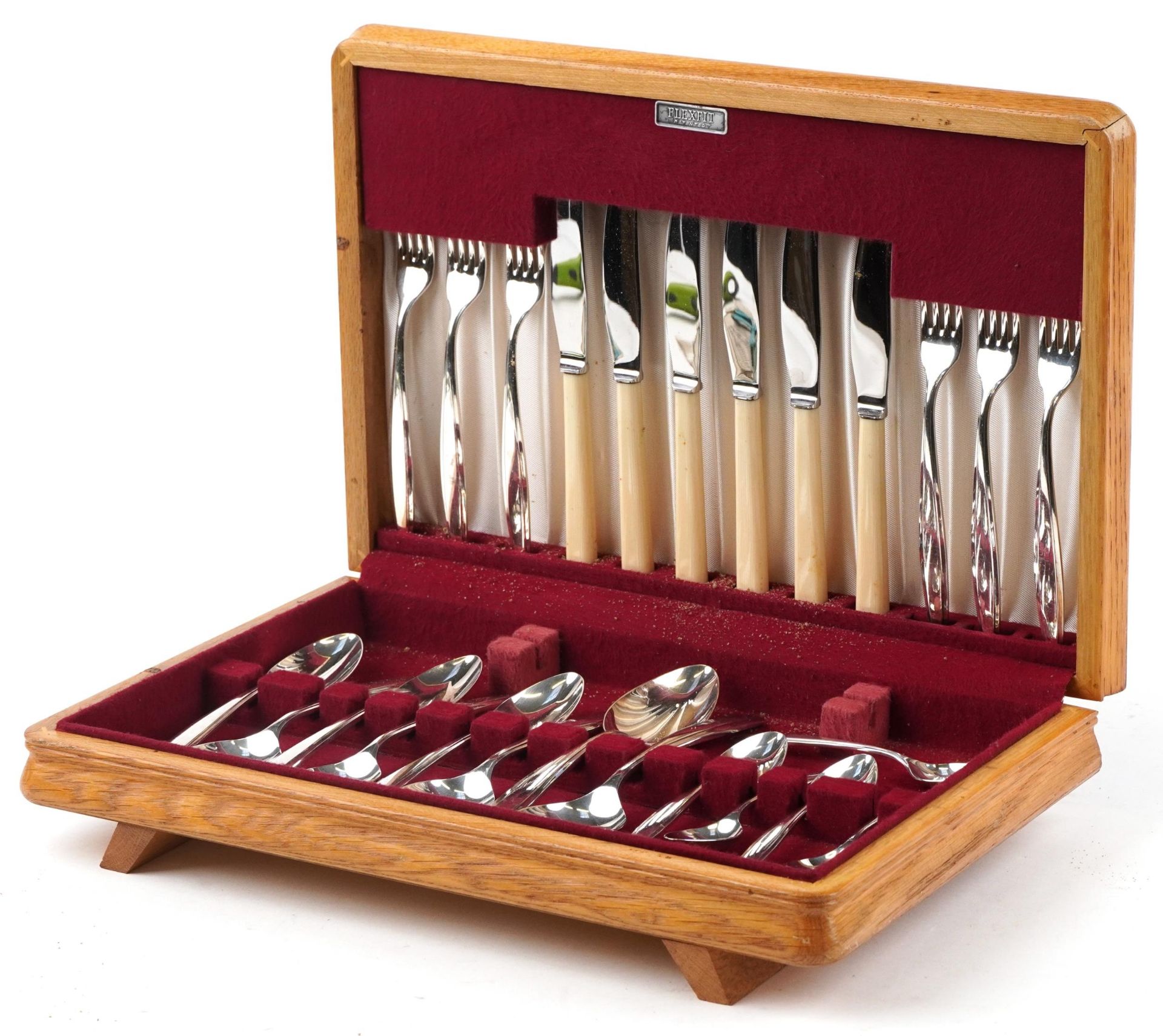 Flexfit six place canteen of stainless steel cutlery, the canteen 38cm wide