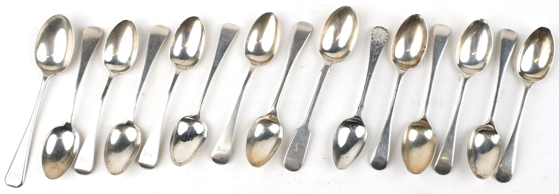 Fifteen Georgian and later silver teaspoons, the largest 14.5cm in length, total 306.5g