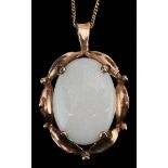 9ct gold cabochon opal pendant on a 9ct gold necklace, 2.3cm high and 47cm in length, 2.4g