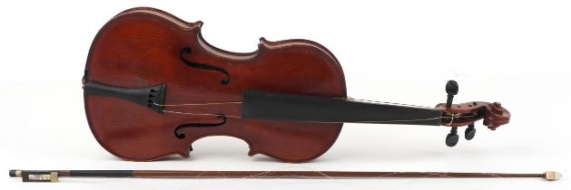 Old wooden violin with bow and fitted case, the violin bearing a Murdoch & Co London paper label,