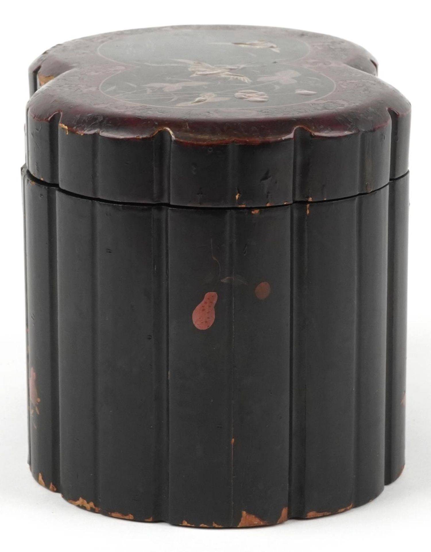 Japanese lacquered tea caddy with twin divisional interior gilded with birds amongst aquatic plants, - Image 5 of 8