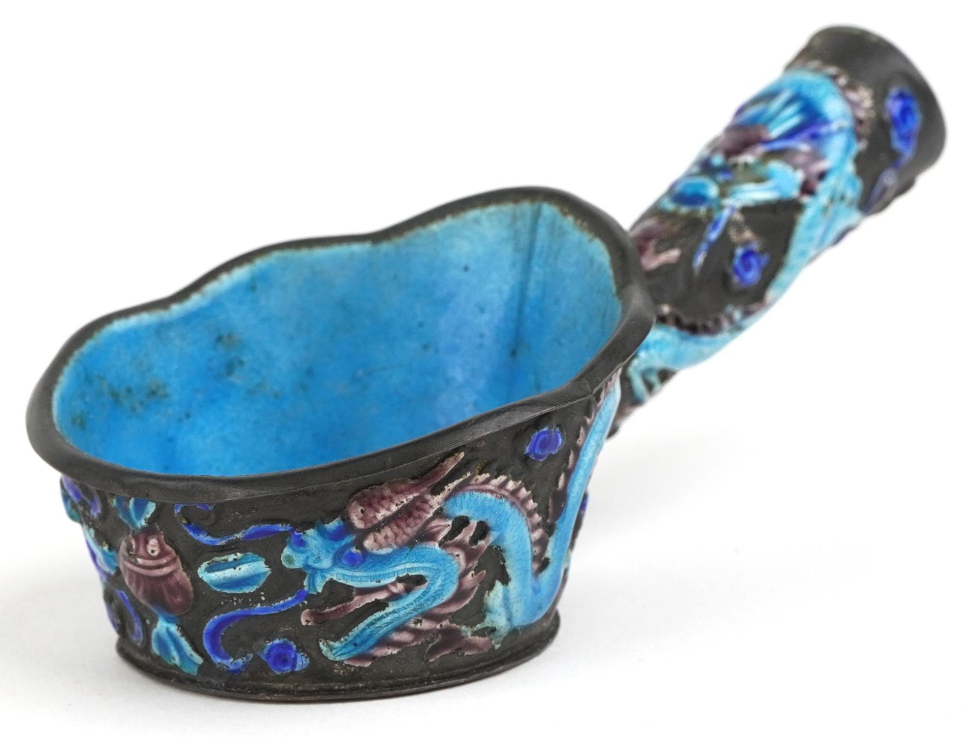Chinese white metal ladle enamelled with dragons, 12.5cm in length
