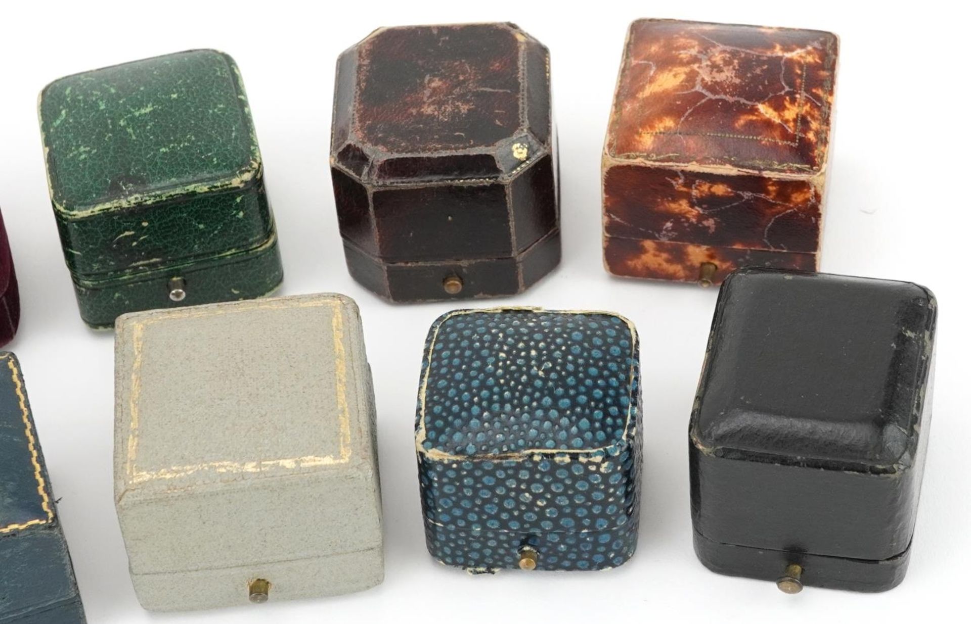 Ten 19th century and later jeweller's ring boxes with velvet and silk lined interiors including F - Image 3 of 4